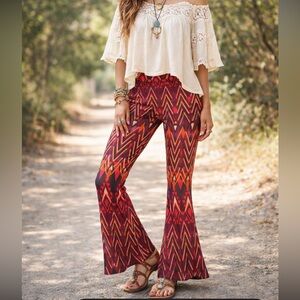 NWT Wrangler rock 47 flare multiple colors pants. Size M.